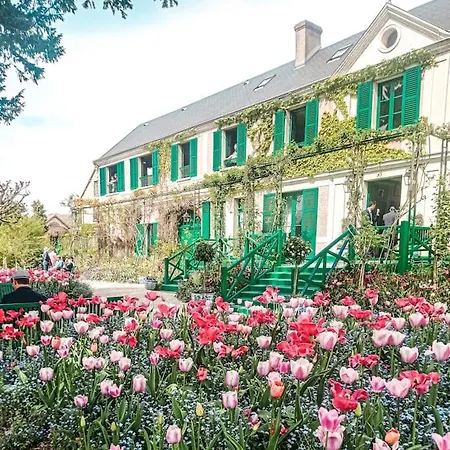 Holiday home At The Edge Of La Seine Near Giverny *